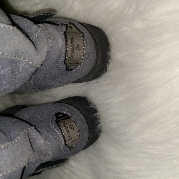 BearPaw Size 9 Gray Suede Leather Boots - Picture 7 of 13